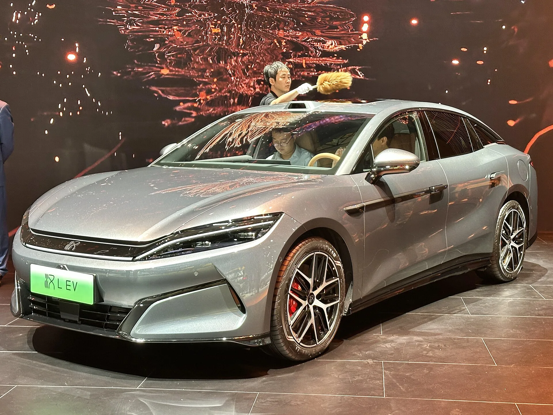 BYD Han L
