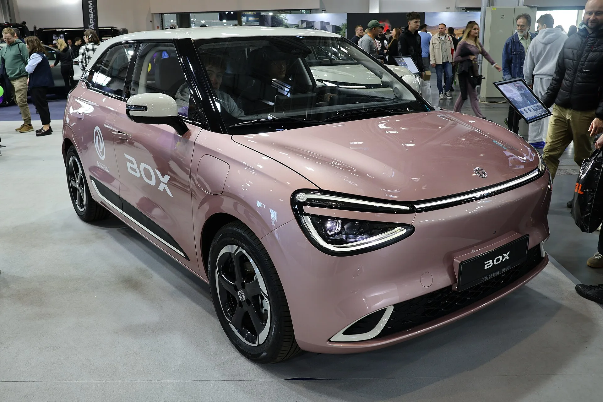 Dongfeng Box