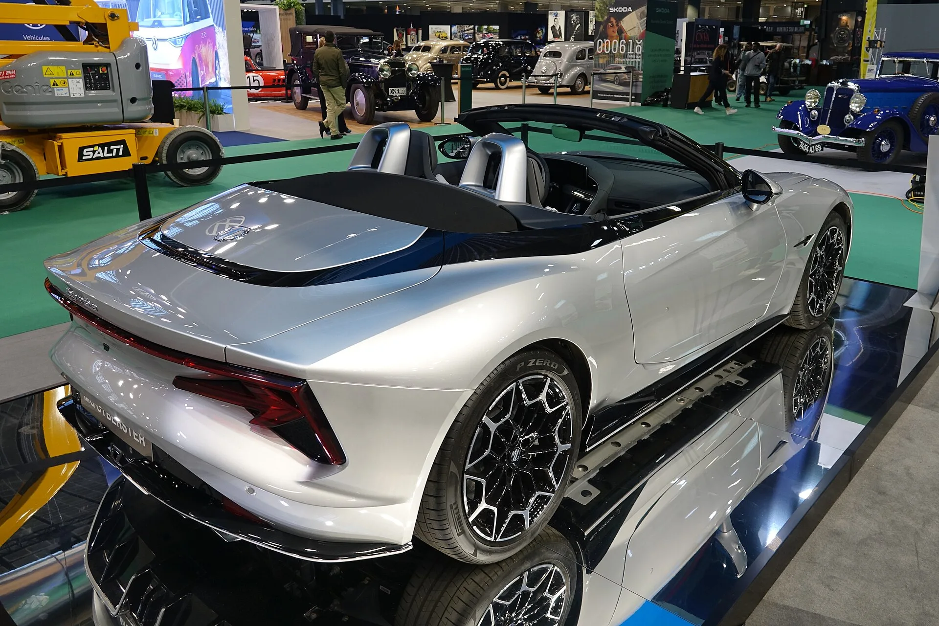 MG Motor MG 07